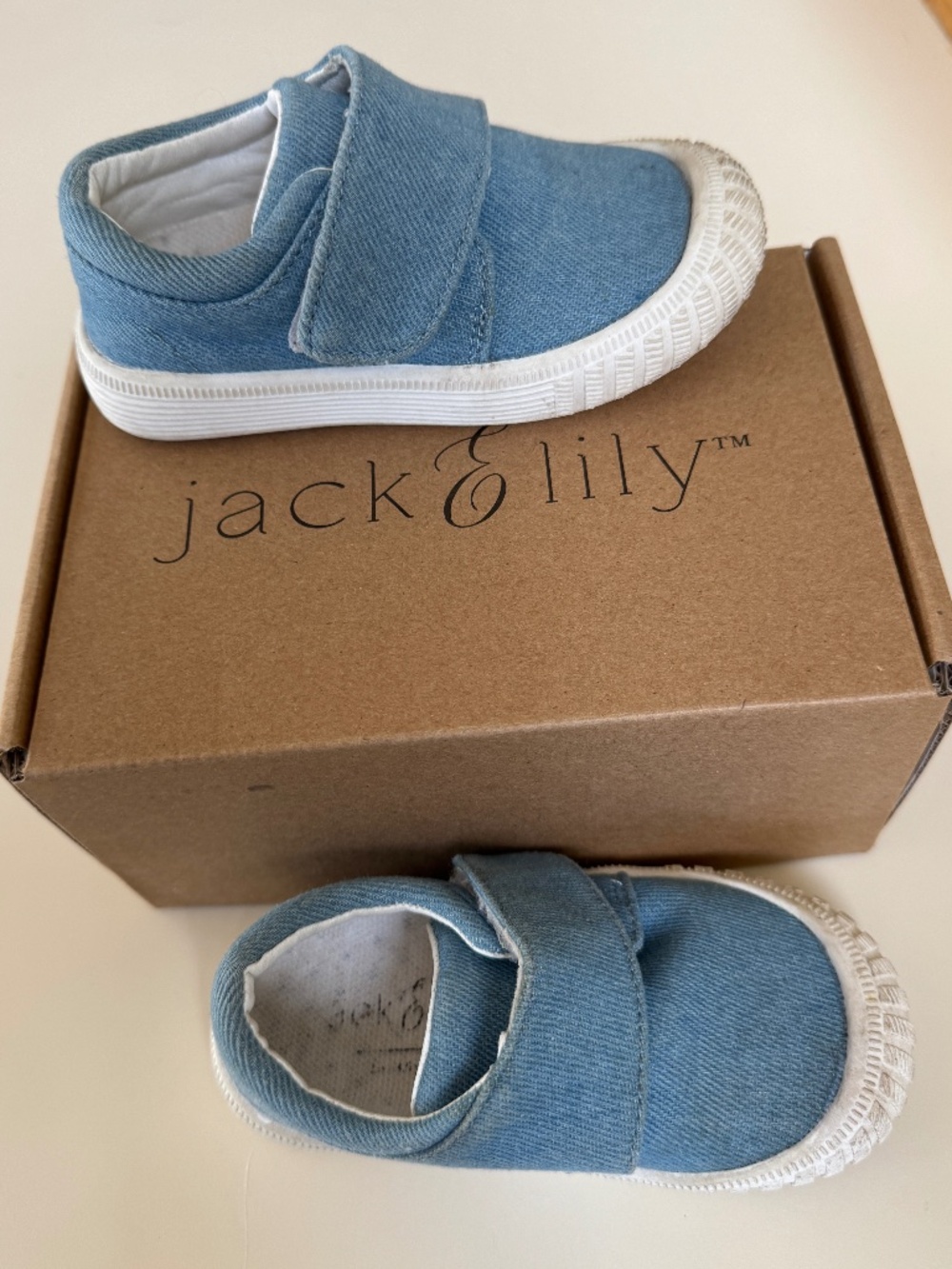JACK & LILY Toddler Sneakers, blue, Size 7, velcro strap, with box